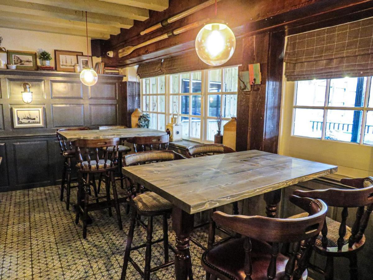 韦茅斯 The Spice Ship酒店 外观 照片