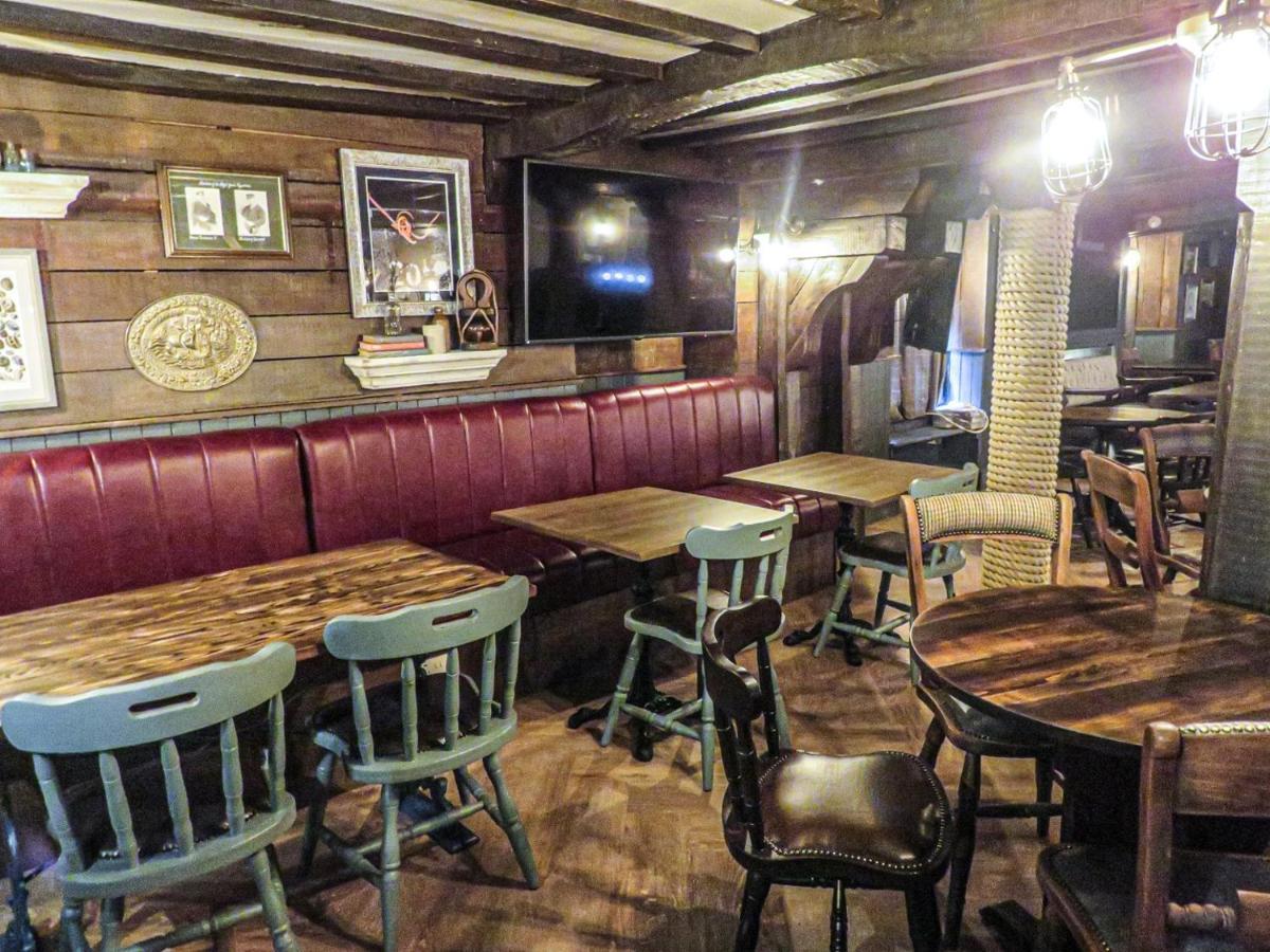 韦茅斯 The Spice Ship酒店 外观 照片