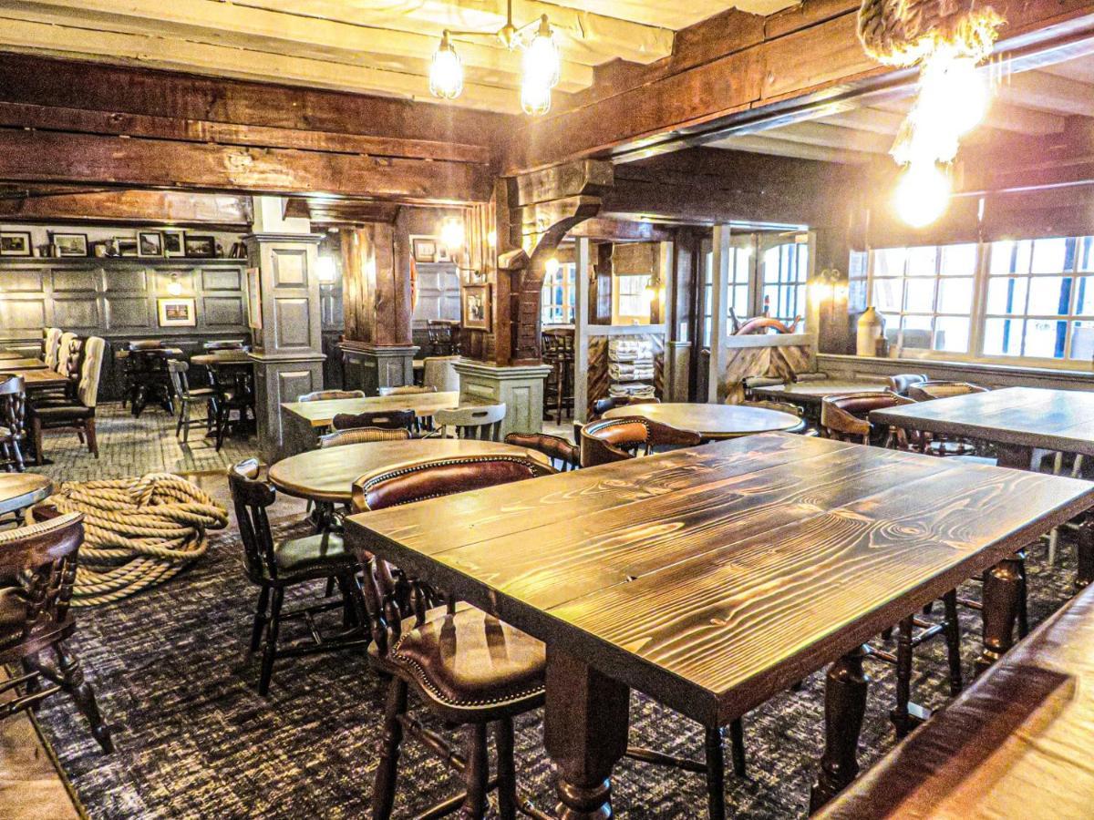 韦茅斯 The Spice Ship酒店 外观 照片